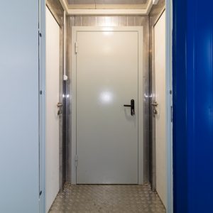 блок-контейнер внутри