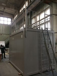 блок-контейнер с усиленной крышей